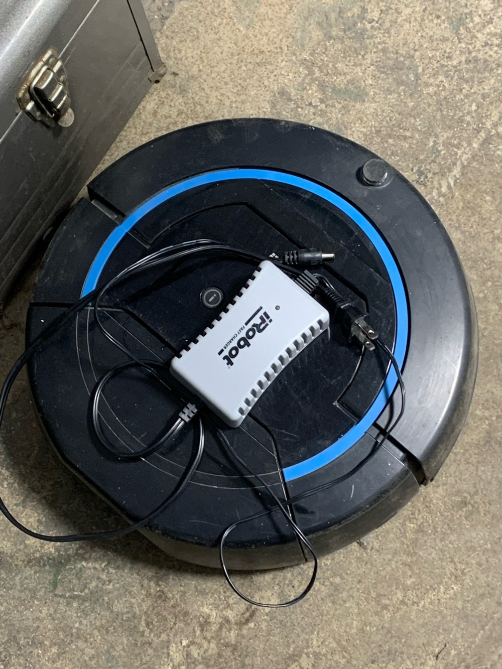 iRobot Scooba 450 Robotic Floor Scrubber Automatic Vacuum (Retired)